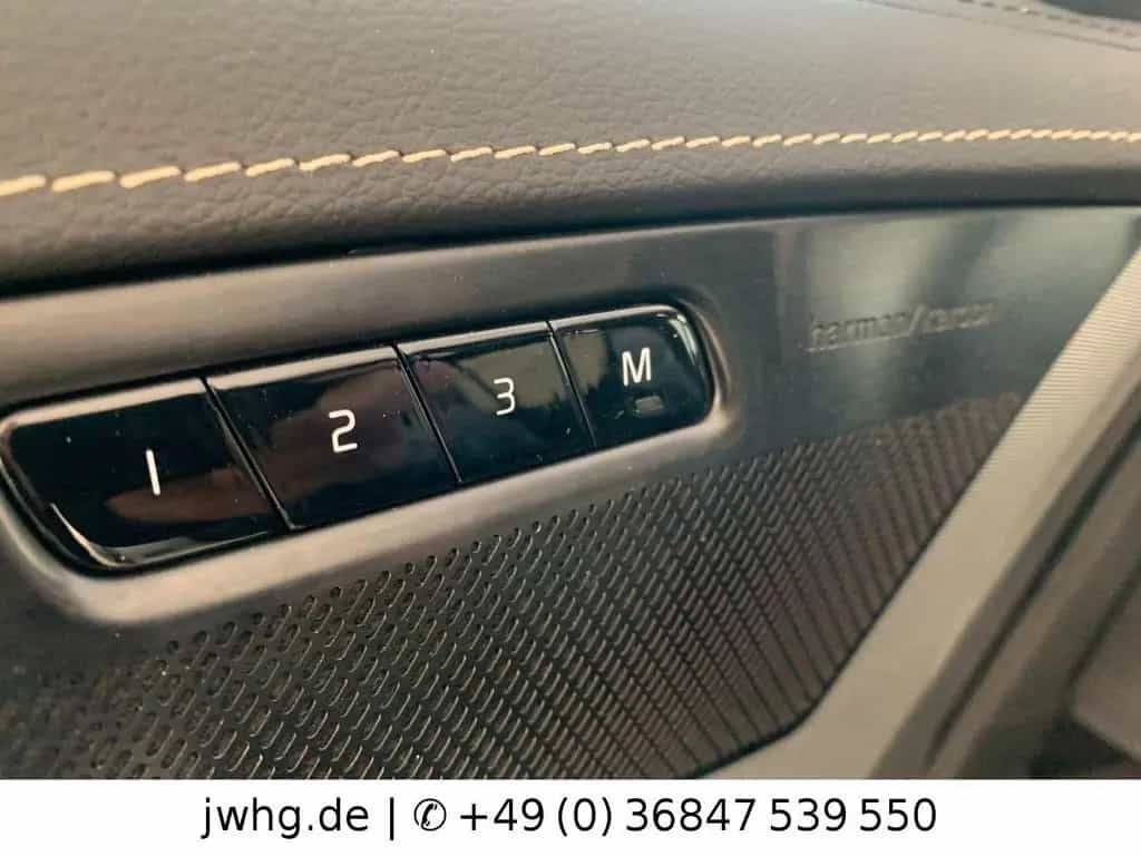 Volvo XC90 R Design AWD 20" Panorama 360Kam Memory 11/2022-photo-15