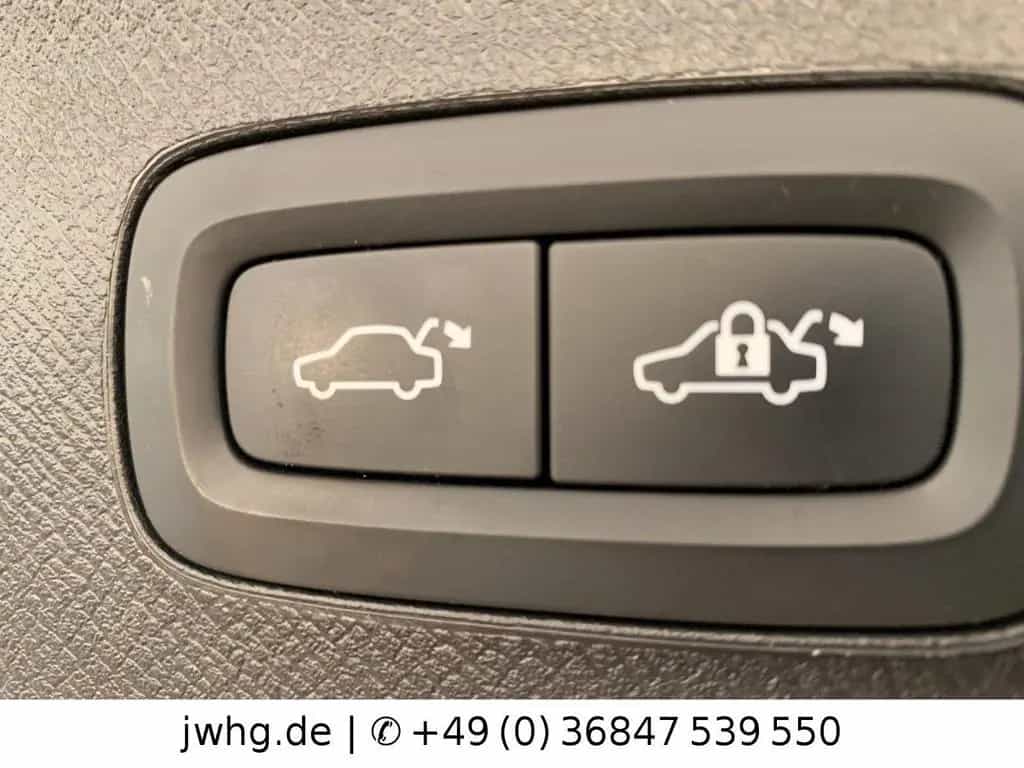 Volvo XC90 R Design AWD 20" Panorama 360Kam Memory 11/2022-photo-8