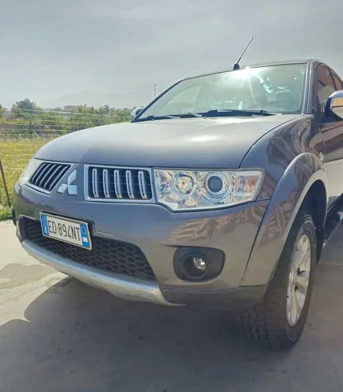 Mitsubishi L200 2.5 DI-D/178CV DC Intense Plus 04/2010-photo-4