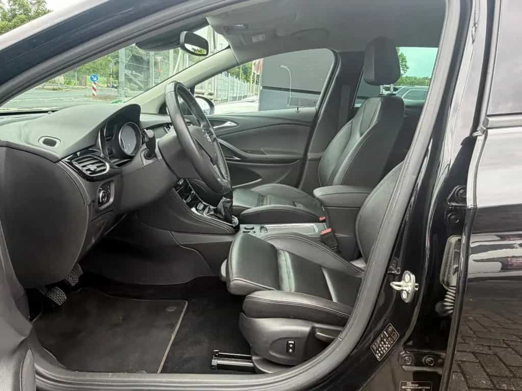 Opel Astra K Sports Tourer 1.4 Turbo Ultimate/Leder 03/2018-photo-7