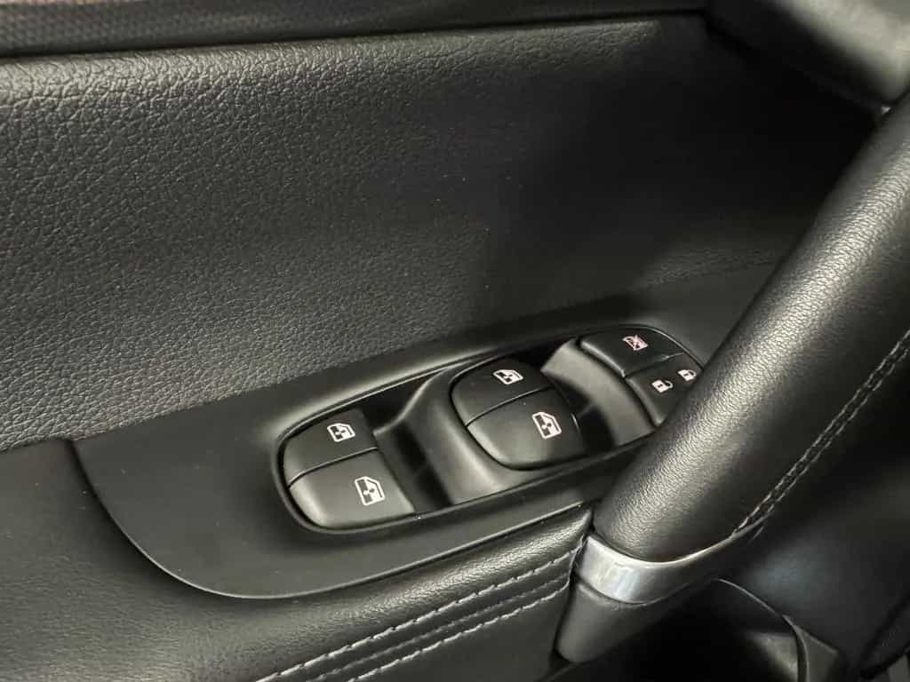 Nissan Qashqai Pano LED Bose CarPlay 360° ACC Keyless 08/2020-photo-20