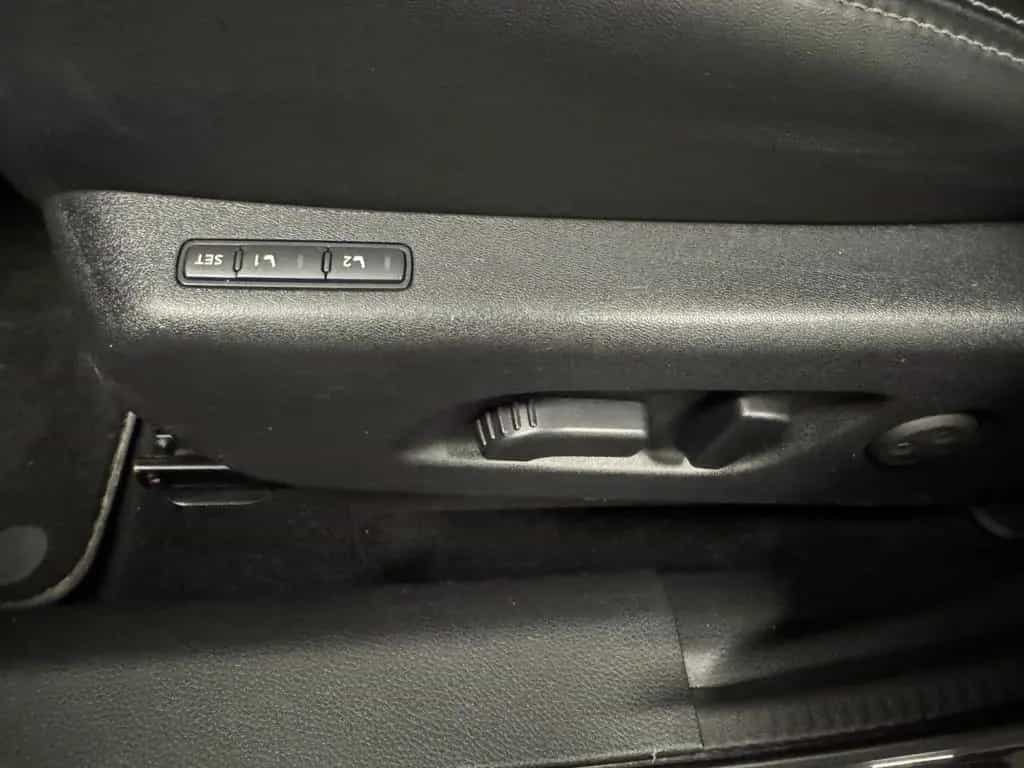 Nissan Qashqai Pano LED Bose CarPlay 360° ACC Keyless 08/2020-photo-24