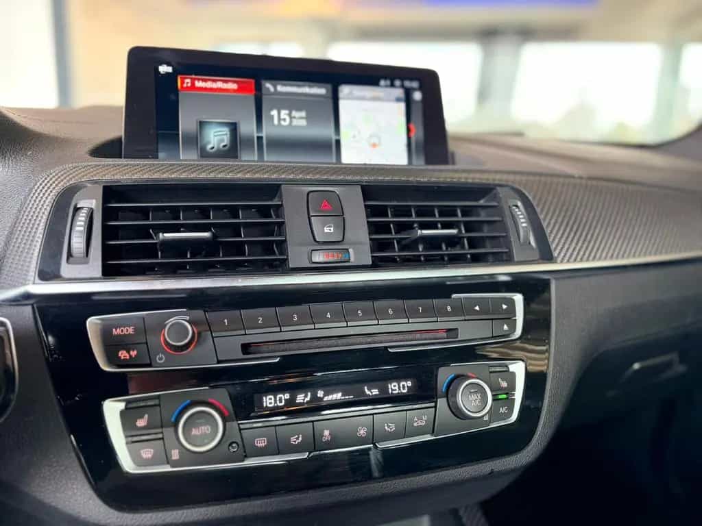 BMW M2 Coupe leichter Schaden siehe Bilder 01/2018-photo-15
