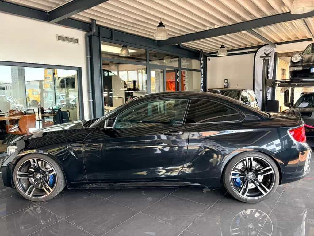 BMW M2 Coupe leichter Schaden siehe Bilder 01/2018-photo-3