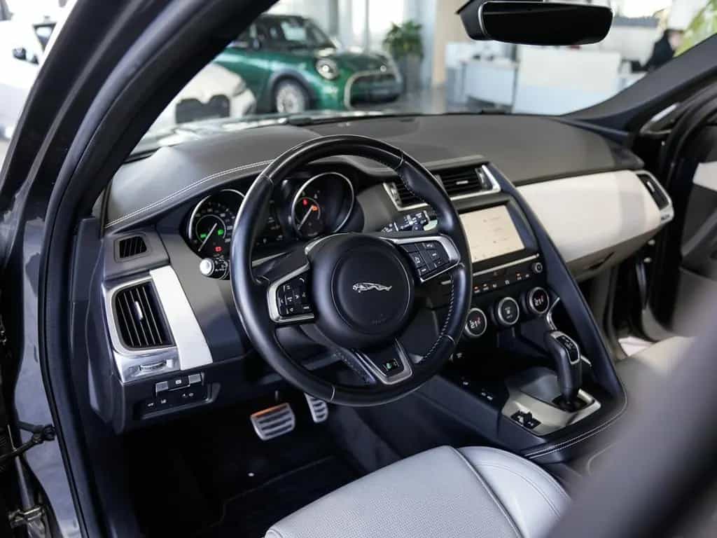 Jaguar E-Pace D150 R-Dynamic S AWD Leder 18LM 09/2020-photo-1
