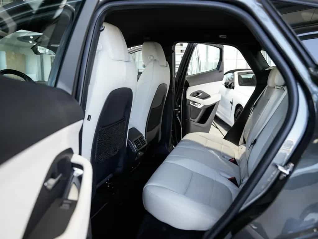 Jaguar E-Pace D150 R-Dynamic S AWD Leder 18LM 09/2020-photo-19