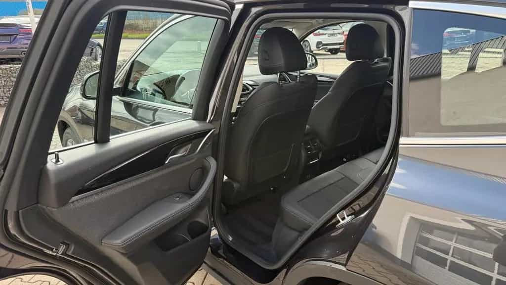 BMW X3 xDr xLine LED Autom Navi Temp Lenk Heizng 09/2020-photo-11