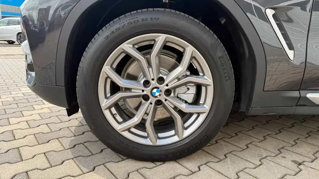 BMW X3 xDr xLine LED Autom Navi Temp Lenk Heizng 09/2020-photo-17