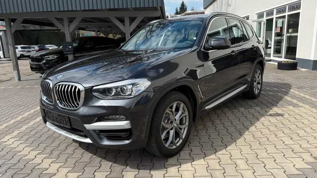 BMW X3 xDr xLine LED Autom Navi Temp Lenk Heizng 09/2020-photo-2