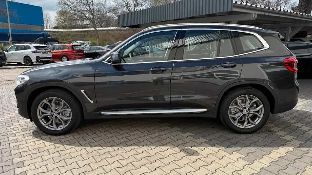 BMW X3 xDr xLine LED Autom Navi Temp Lenk Heizng 09/2020-photo-3