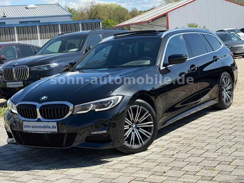 BMW 3 Series 320i Touring M-Sport Panorama/Laser/HUD/AHK/RFK 02/2020-photo-1