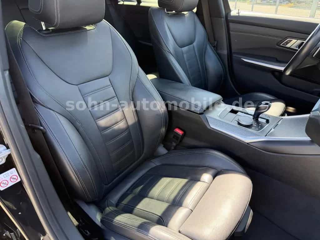 BMW 3 Series 320i Touring M-Sport Panorama/Laser/HUD/AHK/RFK 02/2020-photo-21