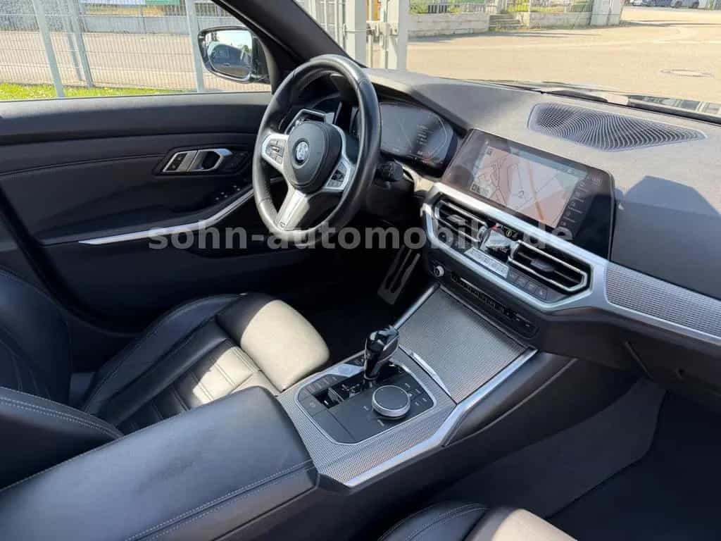 BMW 3 Series 320i Touring M-Sport Panorama/Laser/HUD/AHK/RFK 02/2020-photo-22