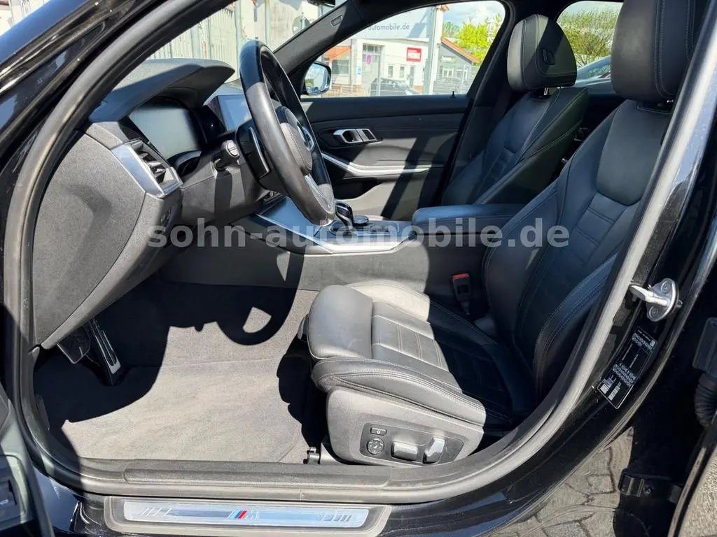 BMW 3 Series 320i Touring M-Sport Panorama/Laser/HUD/AHK/RFK 02/2020-photo-30