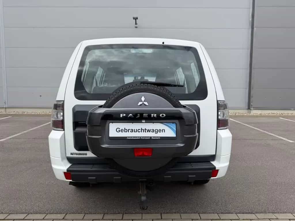 Mitsubishi Pajero 3.2 DI-D Inform Diesel AHK 03/2014-photo-3