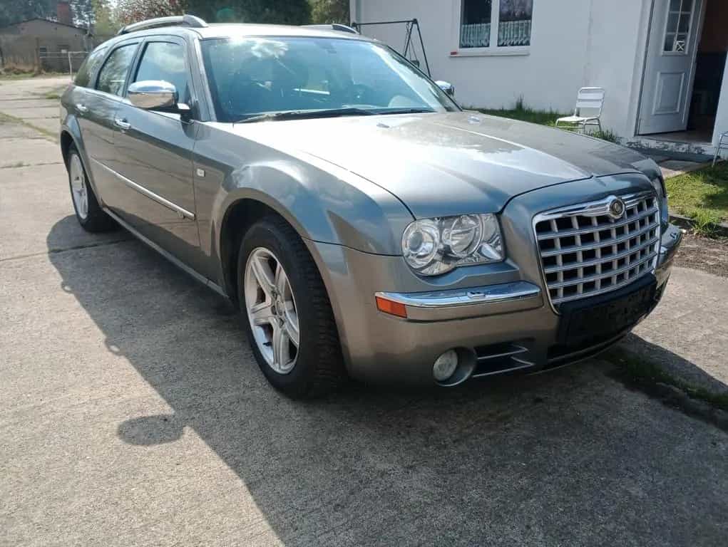 Chrysler 300C Touring 3.0 CRD Autom. - 04/2009-photo-0