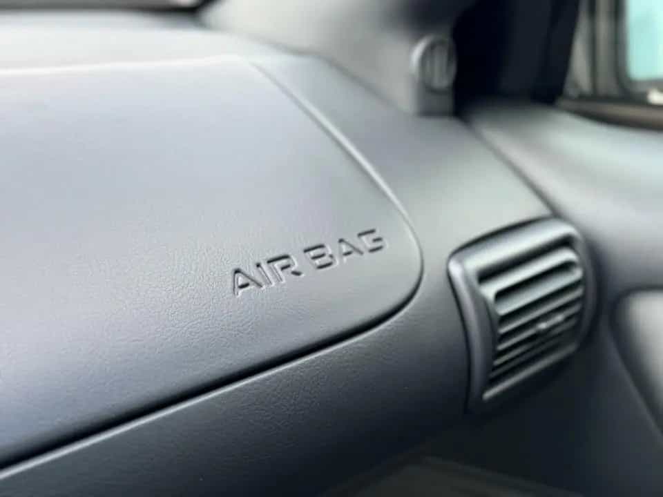 Chevrolet Camaro Targa 3.8 deutsches Fzg erst 83.400 KM 09/2000-photo-11