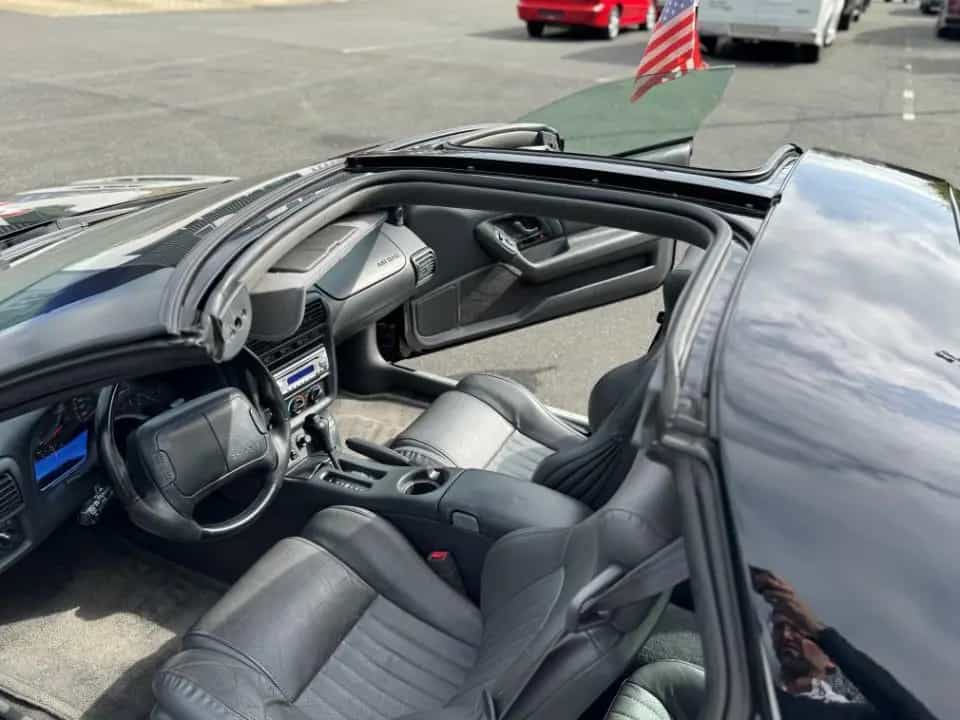 Chevrolet Camaro Targa 3.8 deutsches Fzg erst 83.400 KM 09/2000-photo-4