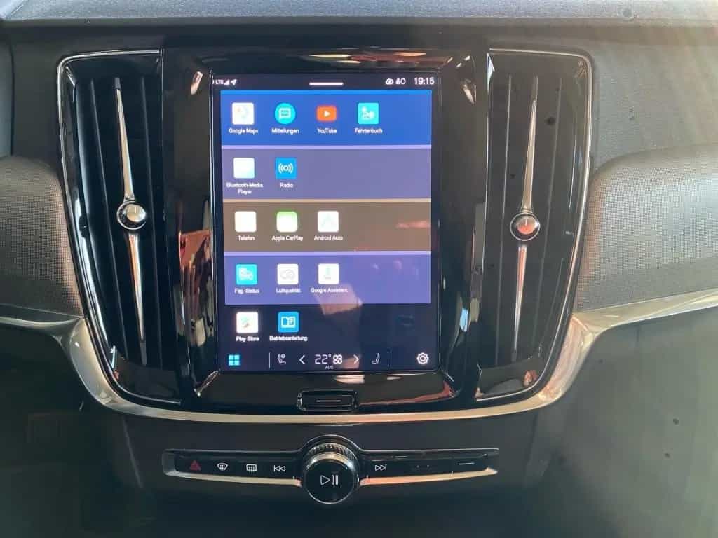 Volvo V90 Kombi B4 DAB+TOTWINKEL+AHK+LEDER+NAVI+AUT. 06/2022-photo-14