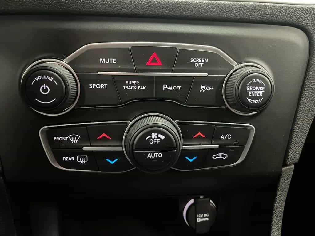 Dodge Charger RT 5,7l V8 *SHZ / AUT / LEDER* 12/2022-photo-19