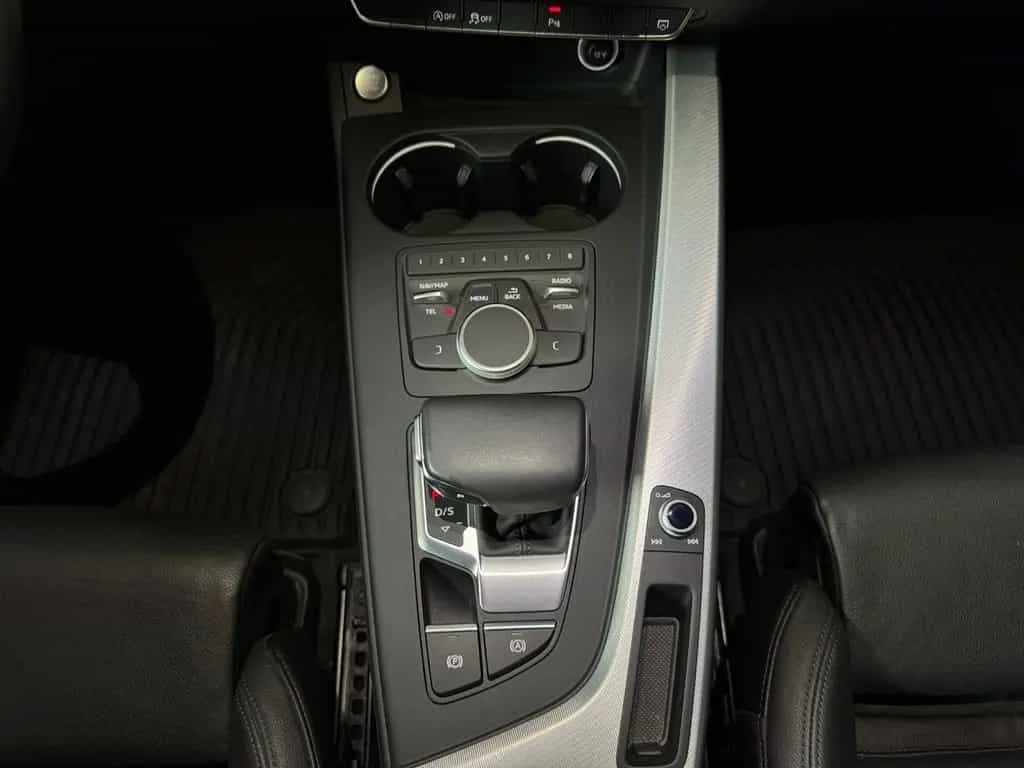 Audi A4 35 TFSI S-tronic Sport AHK Pano LED Navi 05/2019-photo-14