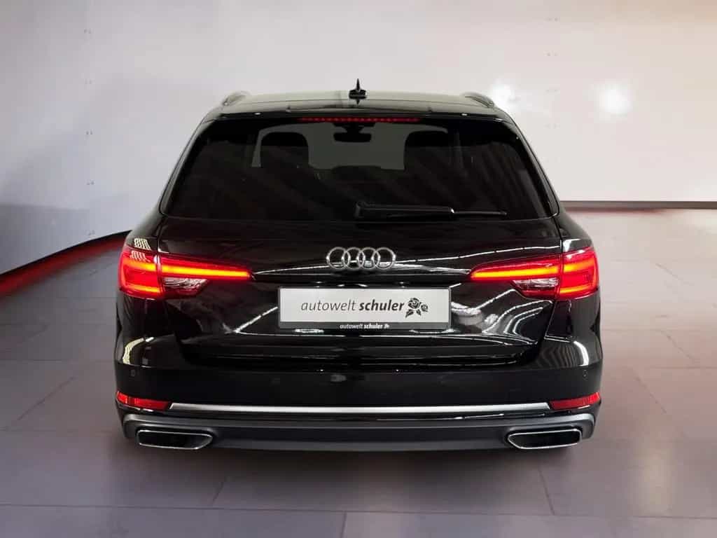 Audi A4 35 TFSI S-tronic Sport AHK Pano LED Navi 05/2019-photo-4