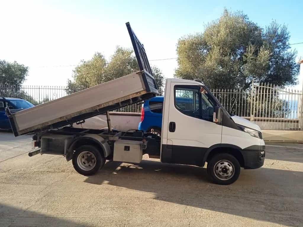 Iveco Daily 35C12 2.3 RIBALTABILE TRILATERALE 12/2017-photo-1