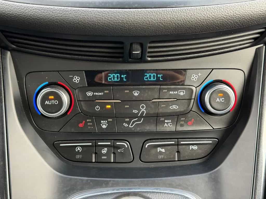 Ford Kuga ST-Line KAMERA/AMBIENTE/LED/LEDER/KEYLESS/ 12/2019-photo-18