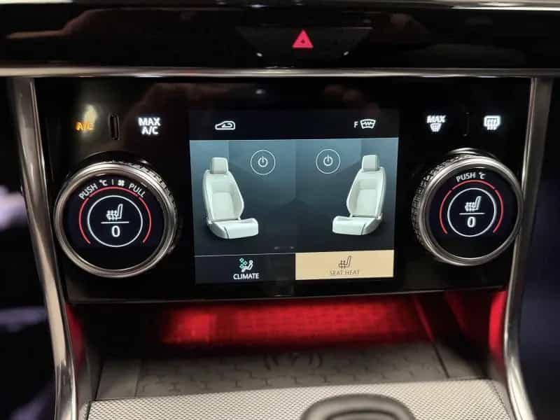 Jaguar XE R DYNAMIC P300 AWD 07/2022-photo-13