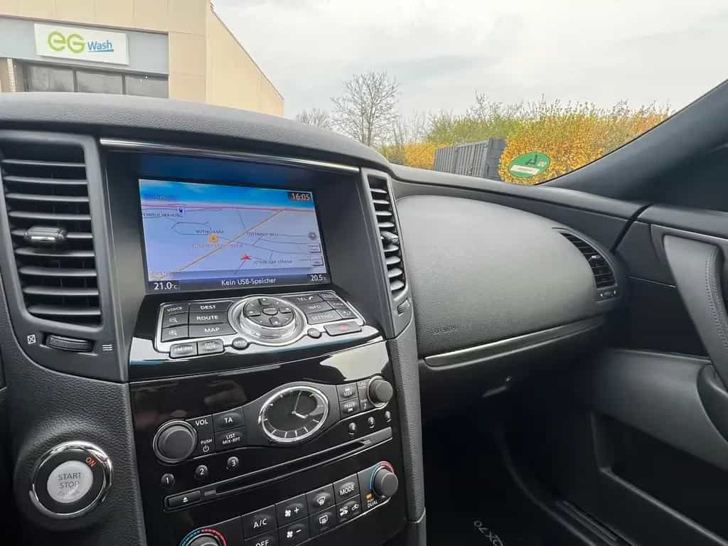 Infiniti QX70 5.0 S Premium*ACC*BOSE*GSSD*360°*21"*TOP 05/2015-photo-17