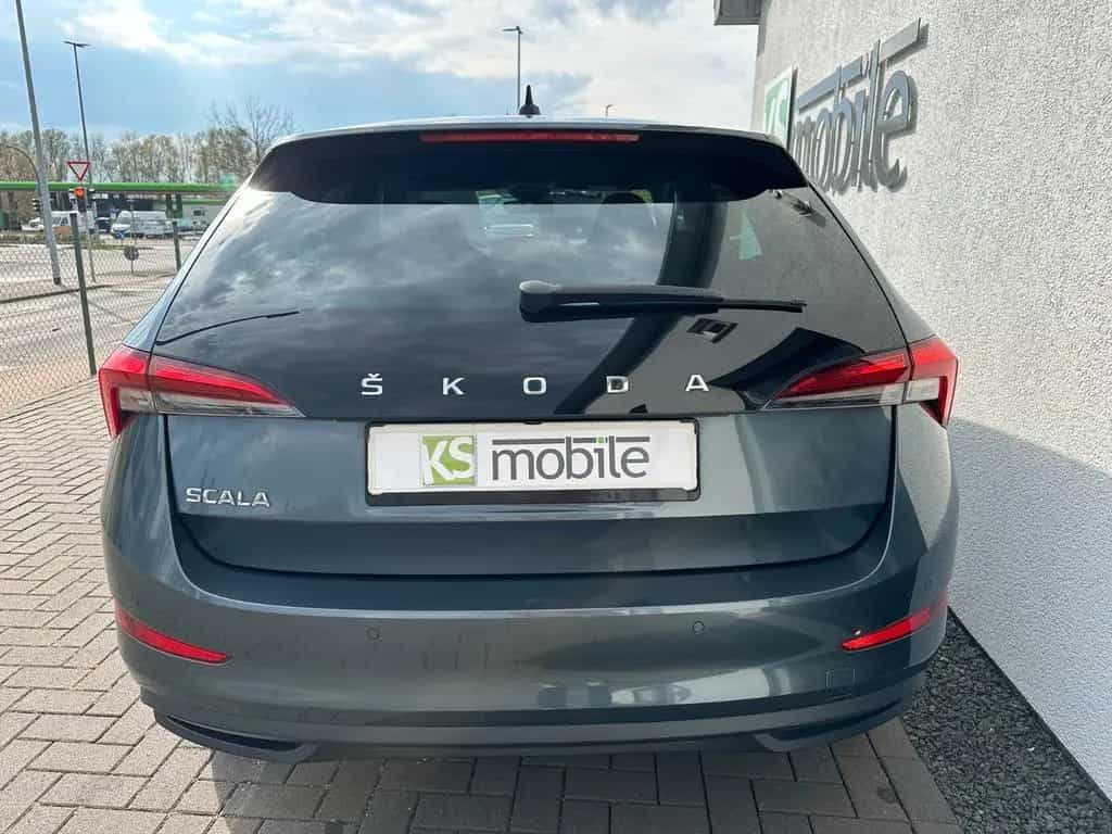 Skoda Scala Ambition 09/2019-photo-3