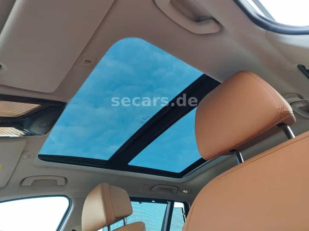 BMW 5 Series 520d Tou Laser LCPro KomfS Inno RFK HuD Pano 12/2020-photo-11
