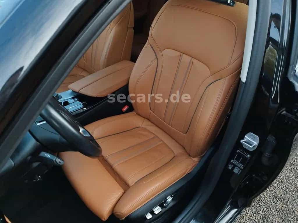 BMW 5 Series 520d Tou Laser LCPro KomfS Inno RFK HuD Pano 12/2020-photo-8