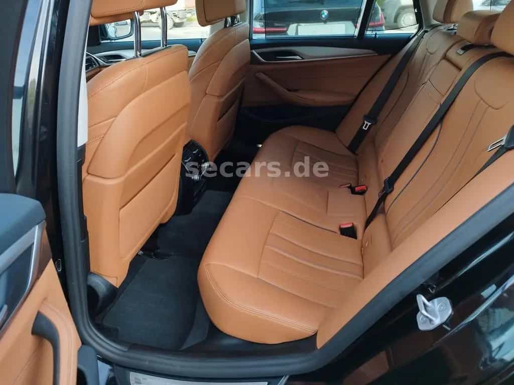BMW 5 Series 520d Tou Laser LCPro KomfS Inno RFK HuD Pano 12/2020-photo-9