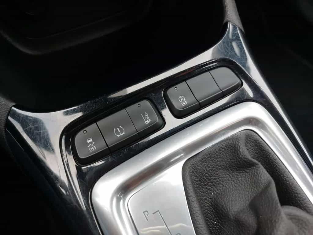 Opel Crossland (X) 10/2022-photo-19