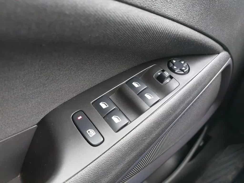 Opel Crossland (X) 10/2022-photo-20