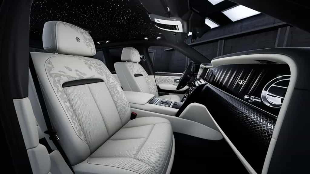 Rolls-Royce Cullinan BLACK BADGE | 2026 | 4 Seats | On Stock null-photo-7