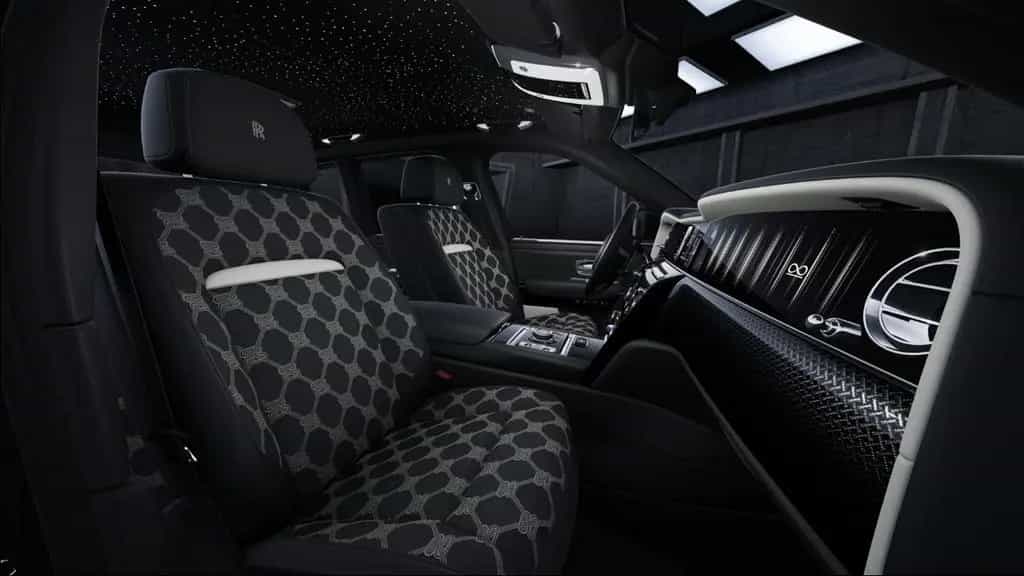 Rolls-Royce Cullinan BLACK BADGE | 2026 | 4 Seats | On Stock null-photo-5