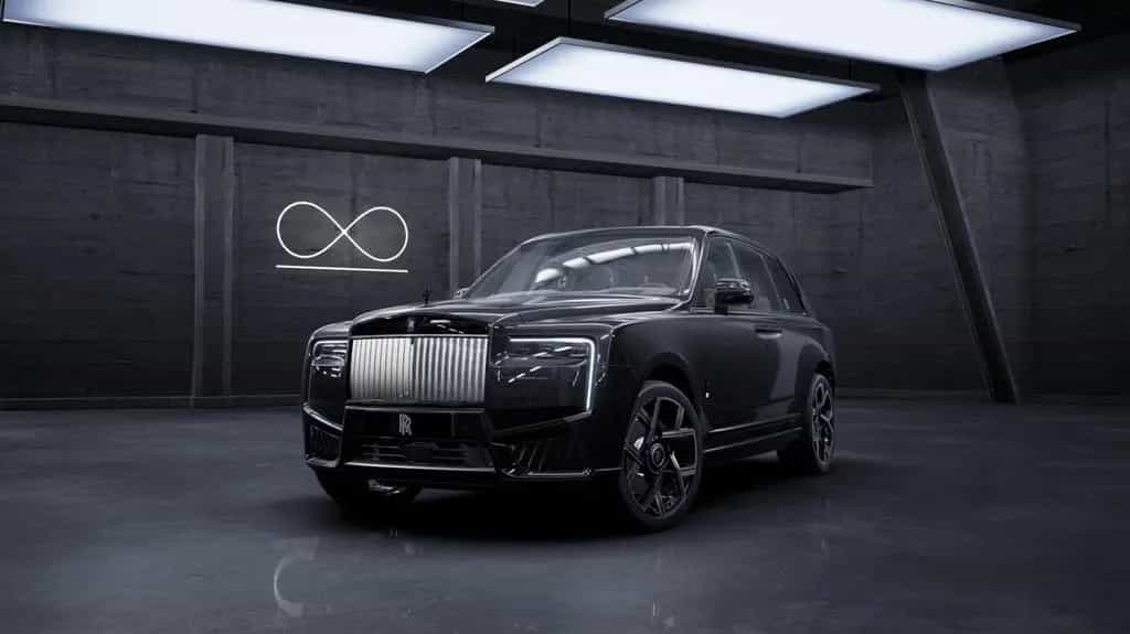 Rolls-Royce Cullinan Black Badge | 4 Seats | 2026 | On Stock null-photo-2
