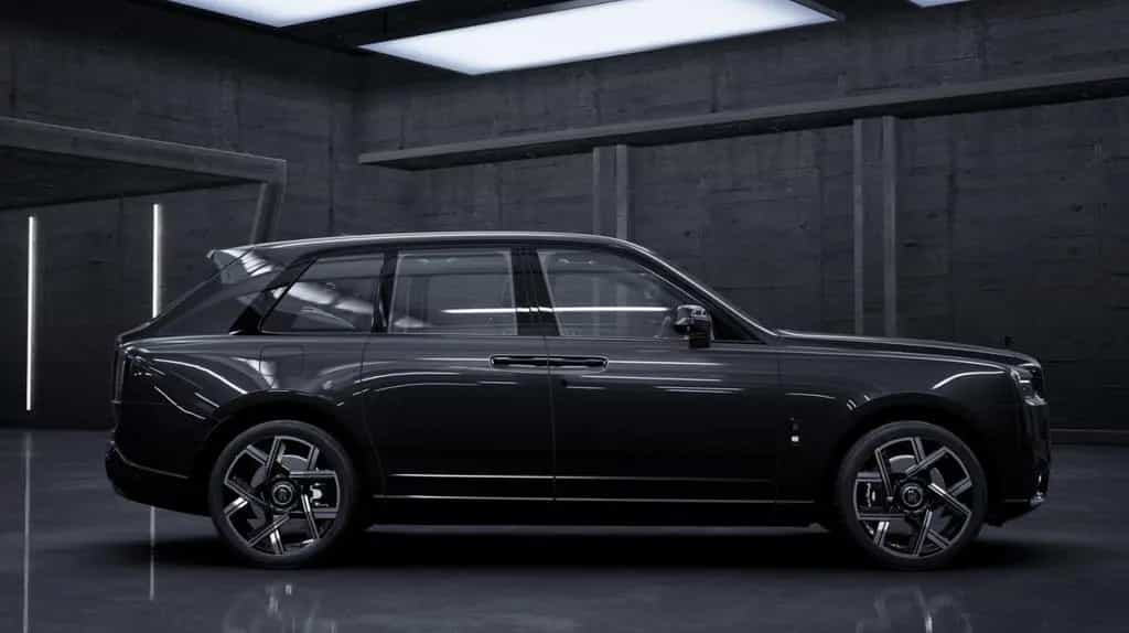 Rolls-Royce Cullinan Black Badge | 4 Seats | 2026 | On Stock null-photo-4
