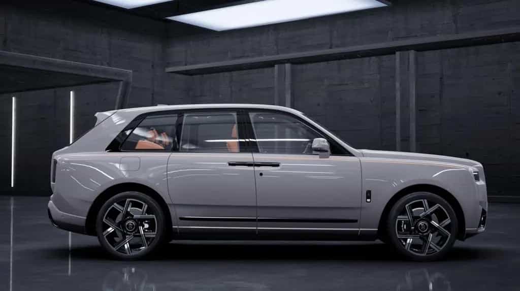 Rolls-Royce Cullinan Black Badge | 4 Seats | 2026 | On Stock null-photo-4