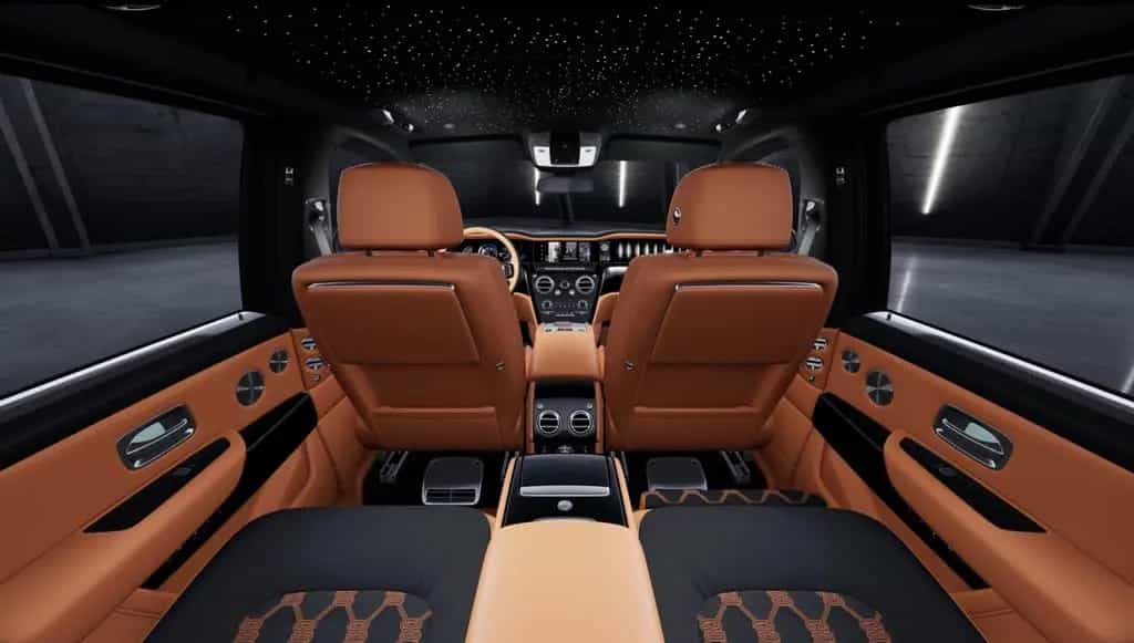 Rolls-Royce Cullinan Black Badge | 4 Seats | 2026 | On Stock null-photo-8