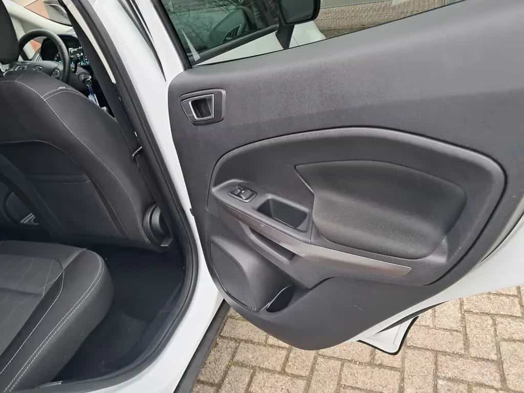 Ford EcoSport Trend 02/2018-photo-12