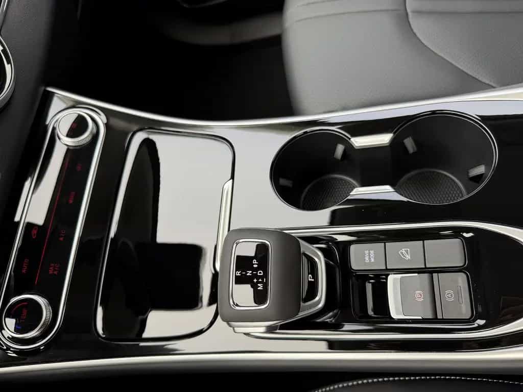 DFSK Forthing 5 Leder PANO LED SHZ CarPlay BLT 360° null-photo-20