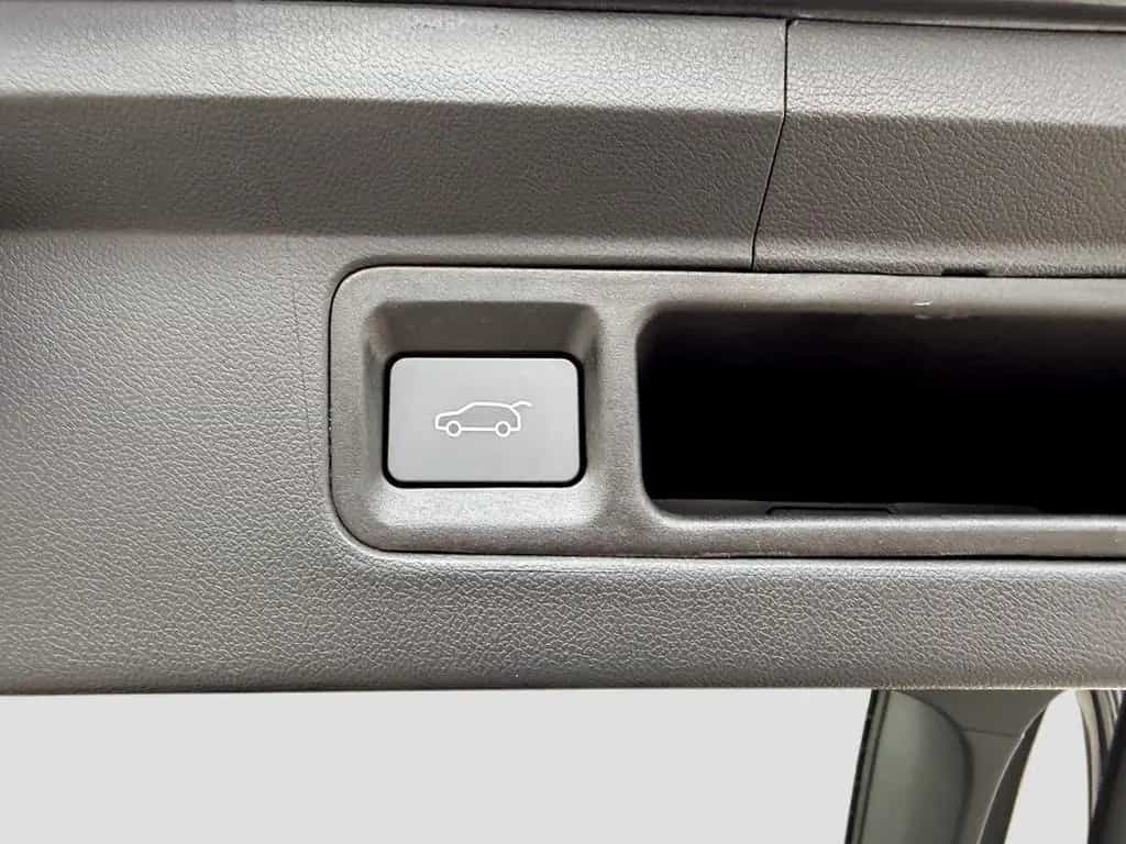 DFSK Forthing 5 Leder PANO LED SHZ CarPlay BLT 360° null-photo-34