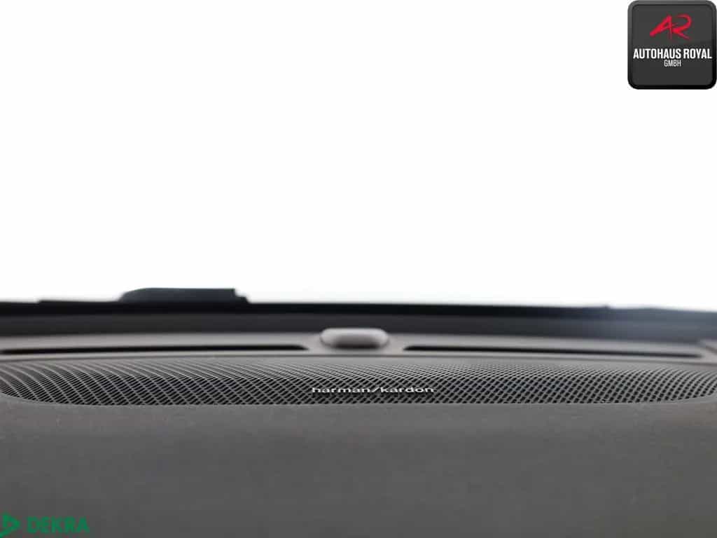 Volvo XC 40 D3 AWD PANO,HARMAN/K,360GRAD,ACC,1.HD,SH 11/2018-photo-15