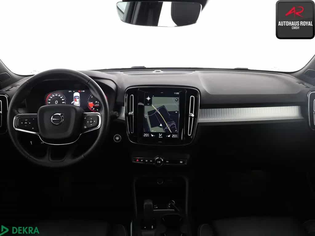 Volvo XC 40 D3 AWD PANO,HARMAN/K,360GRAD,ACC,1.HD,SH 11/2018-photo-8