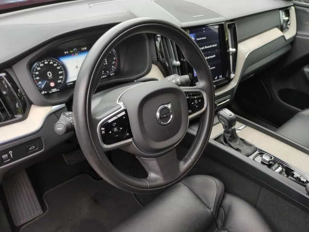 Volvo XC60 D4 Inscription 2WD Automatik Bluetooth Navi 02/2020-photo-10