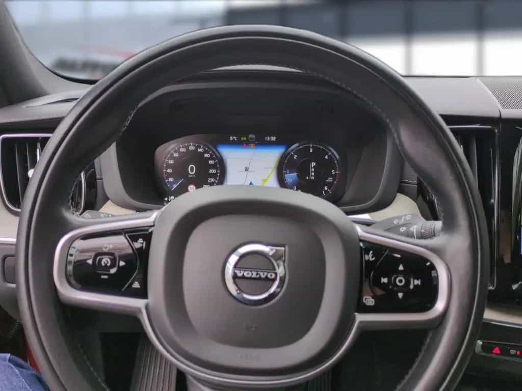 Volvo XC60 D4 Inscription 2WD Automatik Bluetooth Navi 02/2020-photo-11