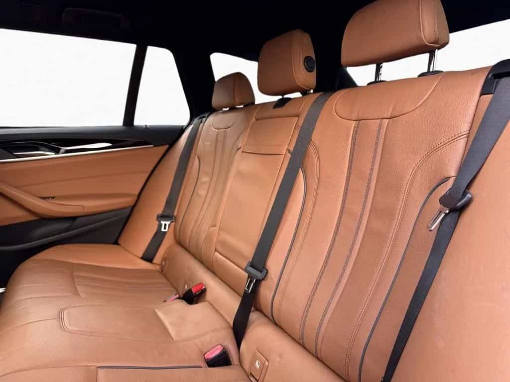 BMW 530 d xDrive Tour. SPORT NavPr DA SHZ Kam AHK 18" 08/2018-photo-11
